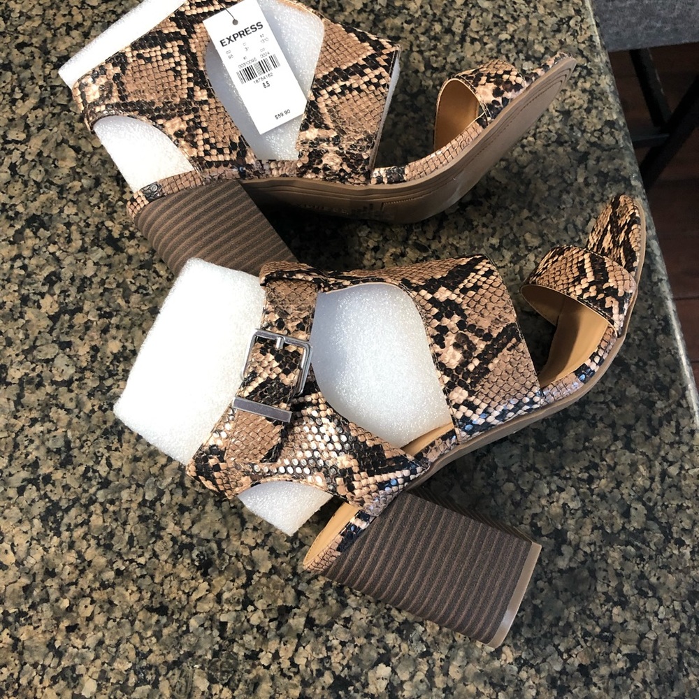 Sandals - Picture 2 of 2